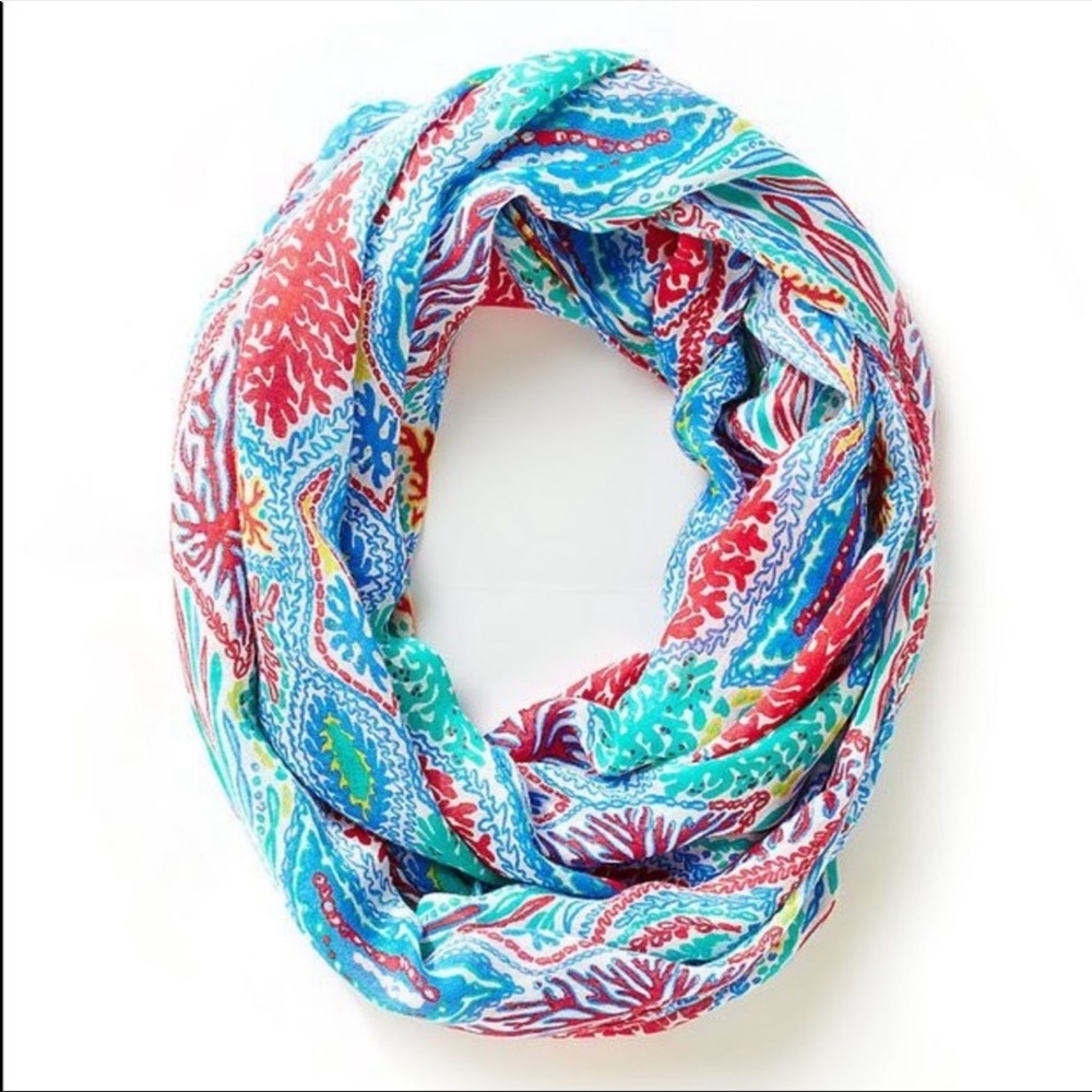 Lilly Pulitzer Riley Infinity Scarf - Picture 7 of 7
